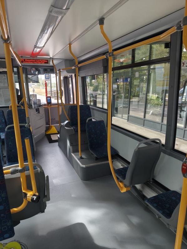 BusLine pořídil od ZLINER třináct nových autobusů IVECO CROSSWAY