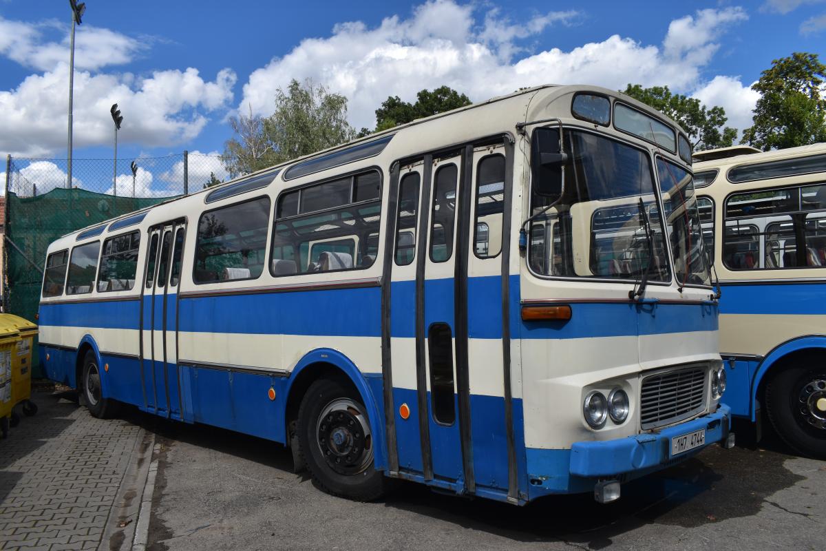 Veterán bus Kříž, už podeváté