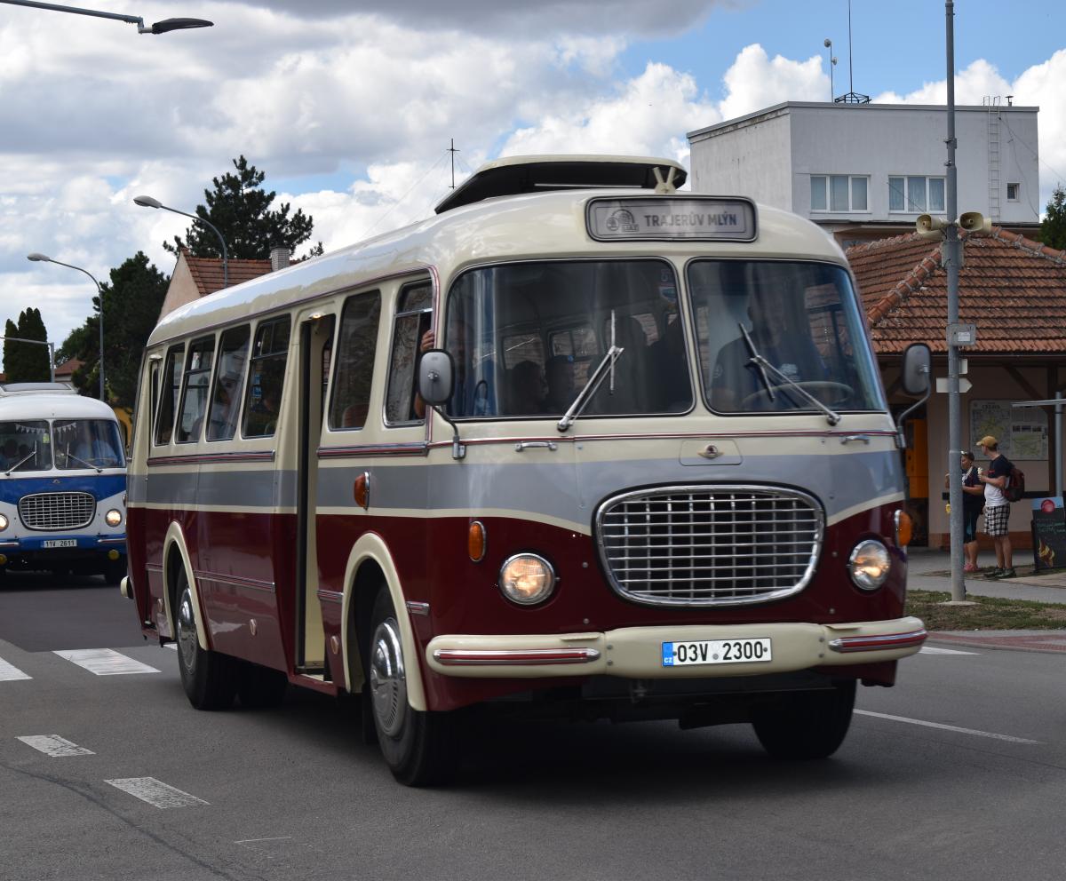 Veterán bus Kříž, už podeváté