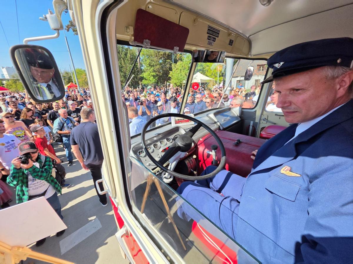 ZLINER pomohl vrátit na scénu historický Ikarus 620