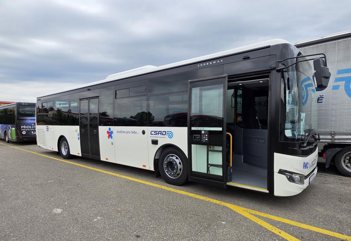 ČSAD Uherské Hradiště pořídí 22 nových autobusů IVECO od ZLINERu
