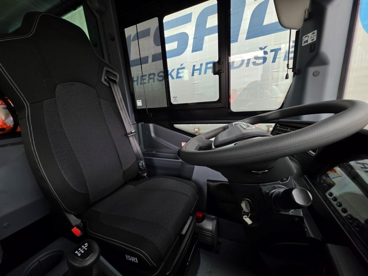 ČSAD Uherské Hradiště pořídí 22 nových autobusů IVECO od ZLINERu