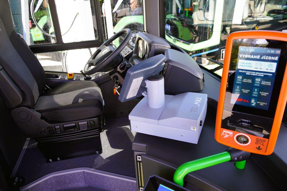 Děčín převzal od MAN 21 nových elektrobusů