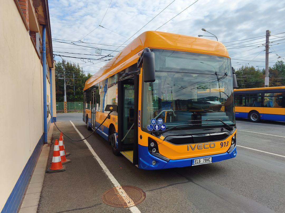 Nové elektrobusy ujely ve zlínské MHD za měsíc 35 tisíc kilometrů