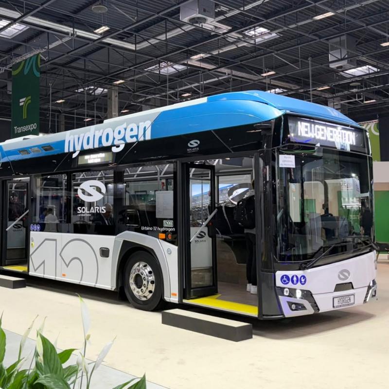  Solaris v Kielcích vystavuje novinky a oznámil další autobusy pro Varšavu